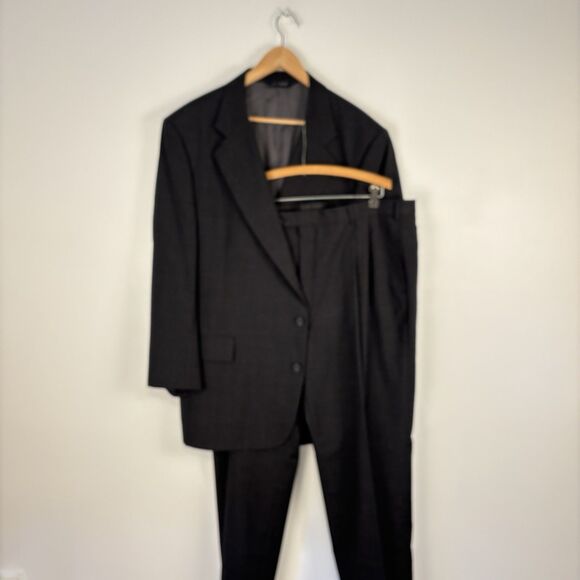 Jos A Bank Business Express 48L Gray Suit Jacket Blazer and Pants Wool 42x31 - Picture 1 of 14